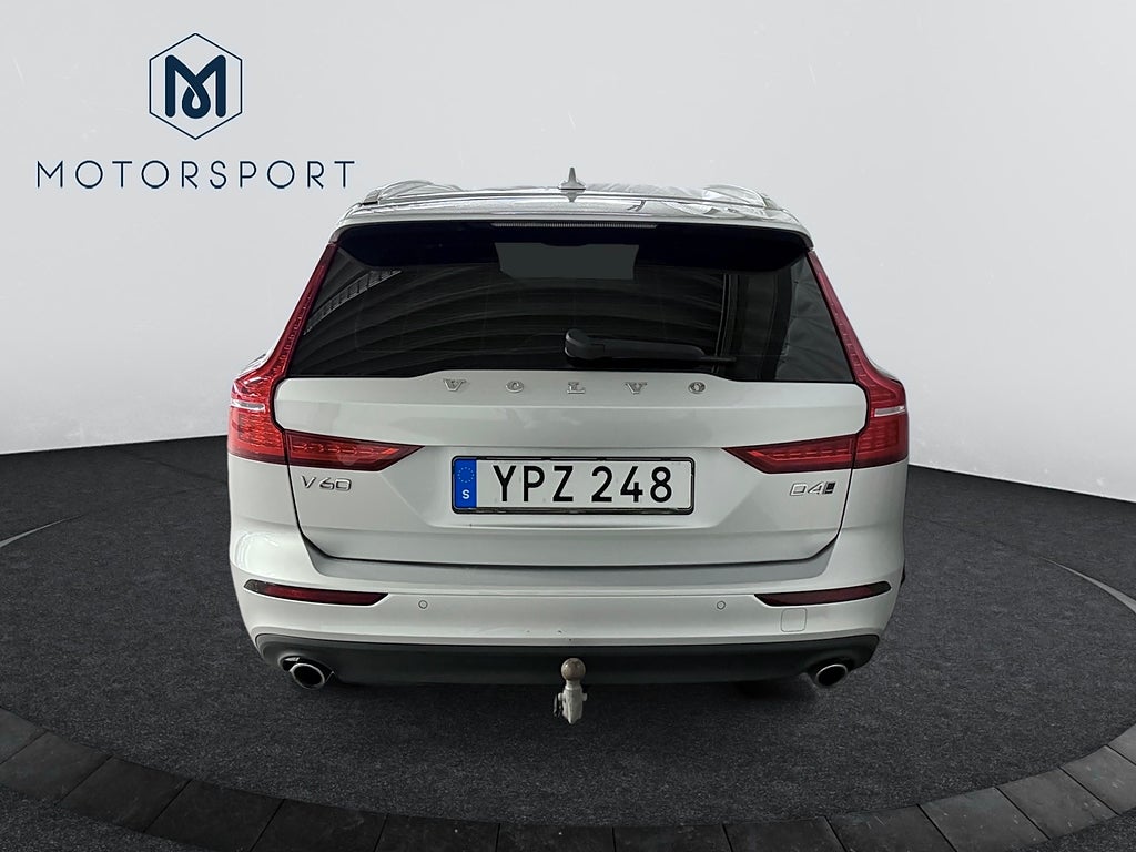 Volvo V60 D4 AWD Aut DRAG Värmare Navi VoC Sensorer el-baklucka bild 5