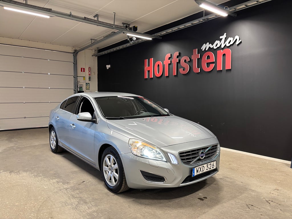 Volvo S60 2.0T Powershift Momentum Automat