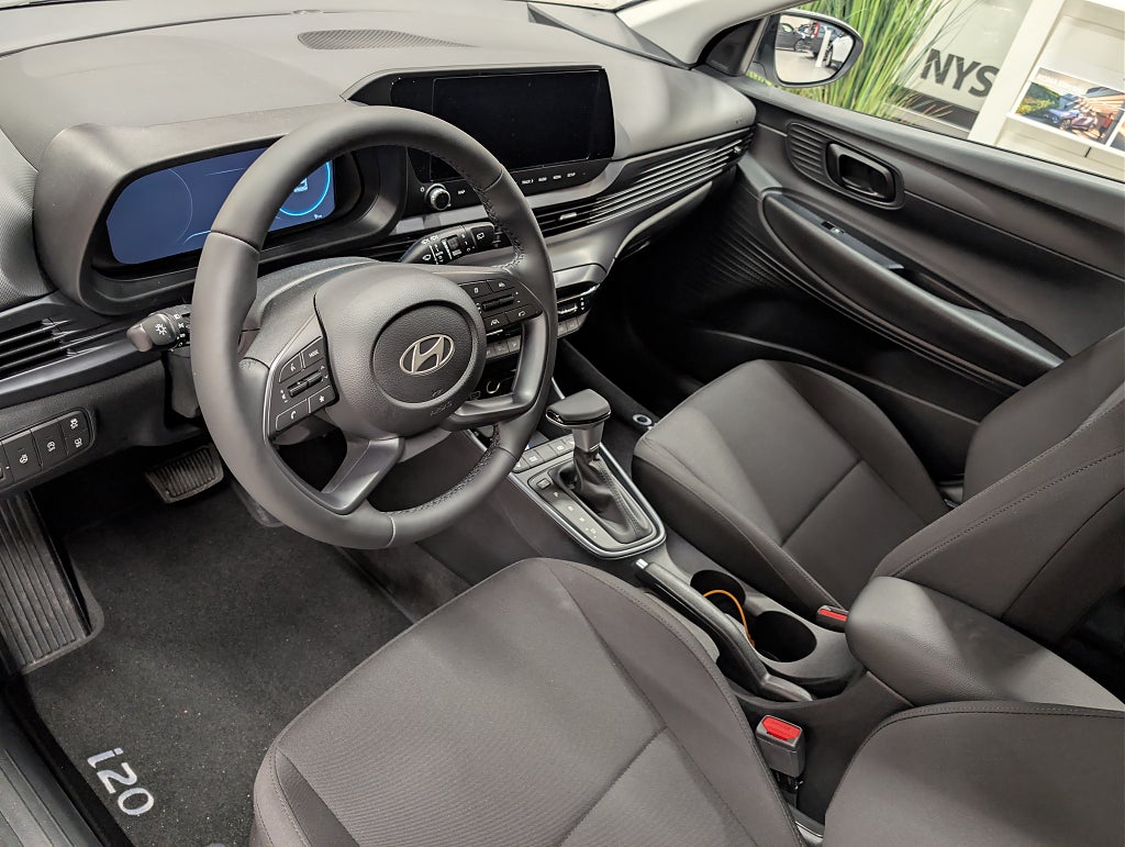 Hyundai i20 Essential Automat *Snabb leverans* 2895KR/MÅNAD thumbnail