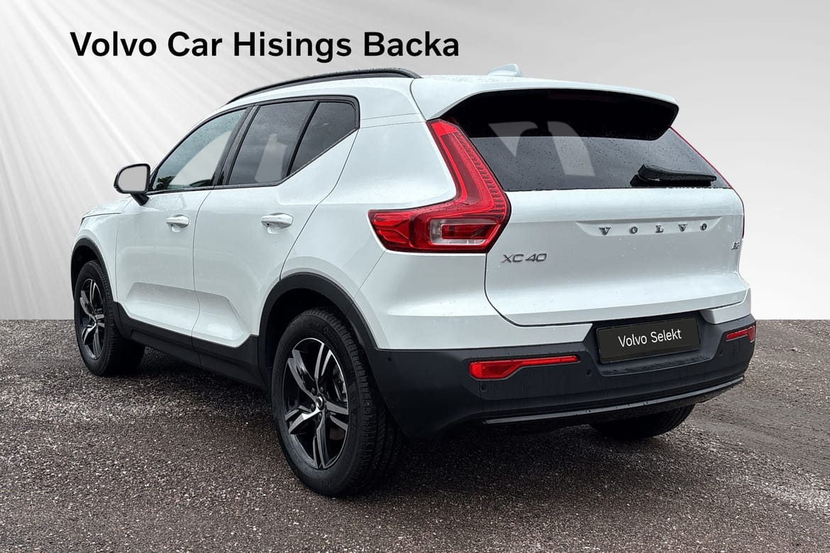 Volvo XC40 B3 FWD Bensin Plus Dark 2026, bild 5/43