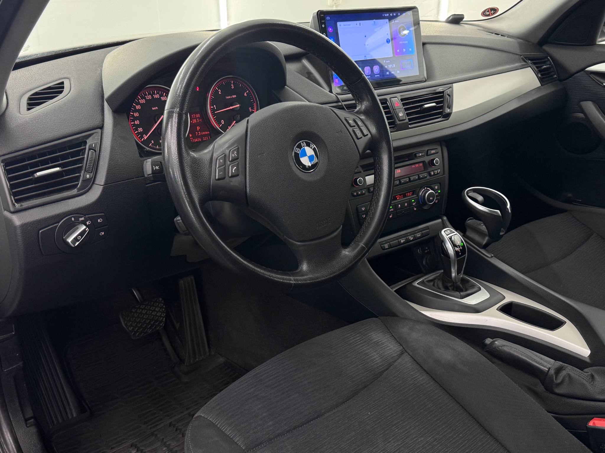 BMW X1 xDrive18d Steptronic Euro 5 2015, bild 7/48