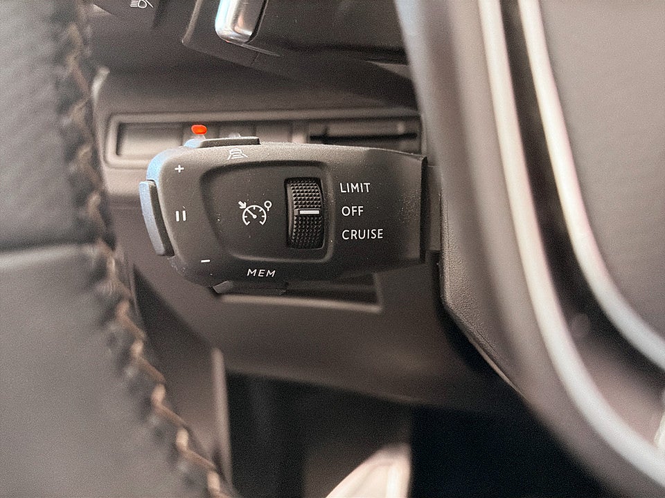 Bild på Peugeot 3008 GT 1.2 PT 130hk Aut B-KAMERA CARPLAY