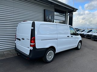 Transportbil - Skåp Mercedes-Benz Vito 14 av 22