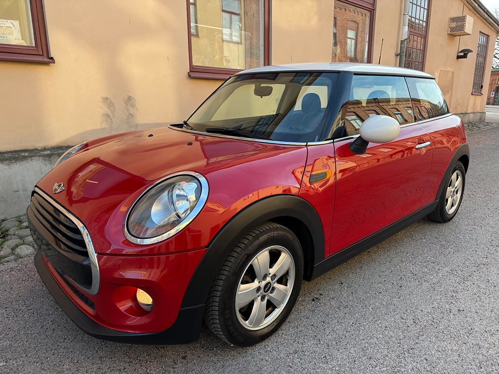 MINI Cooper D / Automat / Nyservad / Nybesiktigad 