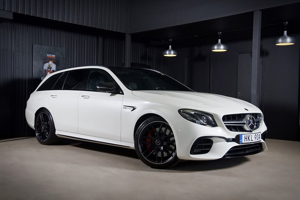 Mercedes-Benz AMG E 63 S T 4MATIC+ / Burmester / 2 Brukare
