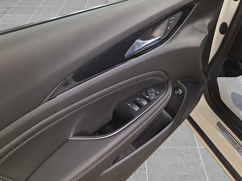 Opel Insignia 2018 - miniatyr 12