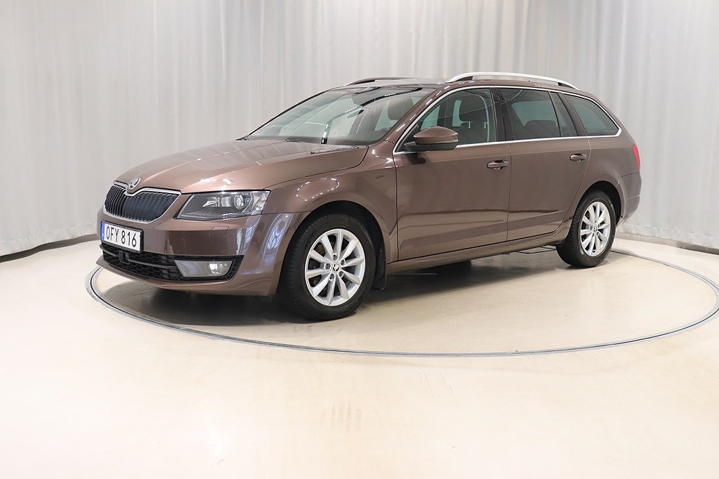 Skoda Octavia TDI 110hk Aut Kamera Carplay Canton 2017