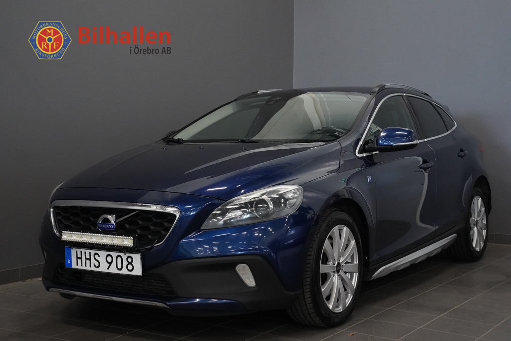 Volvo V40 Cross Country D4 Ocean Race Navi Skinn 