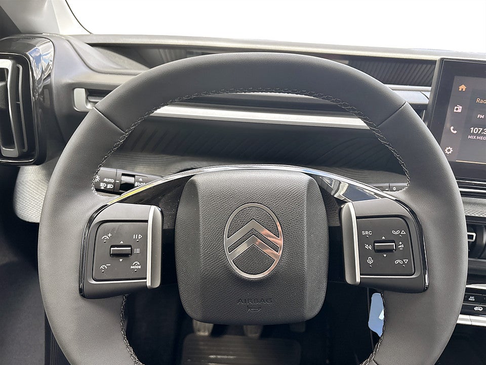 Bild på Citroën C3 Aircross Plus 1.2 PT 100hk B-KAMERA CARPLAY