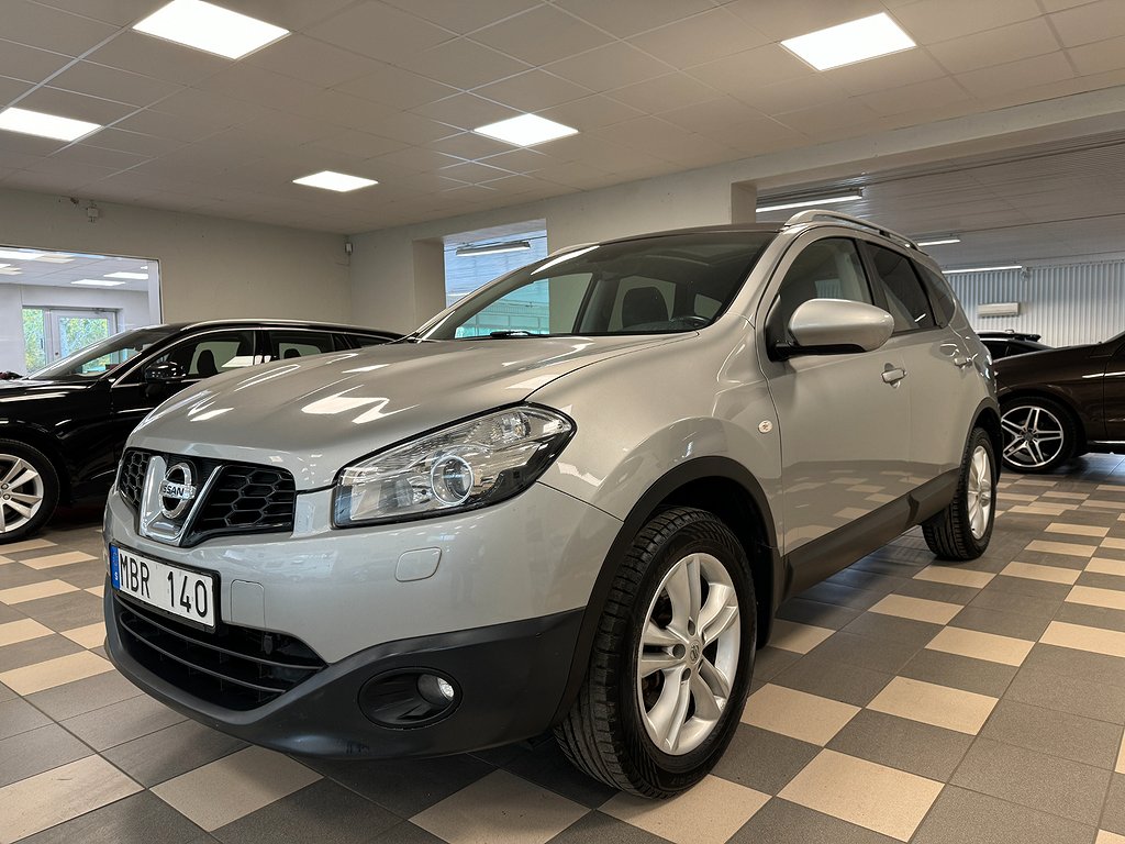 Nissan Qashqai+2 2.0 4x4 7-sits Panorama Automat Kamera Navi drag 141 Hk