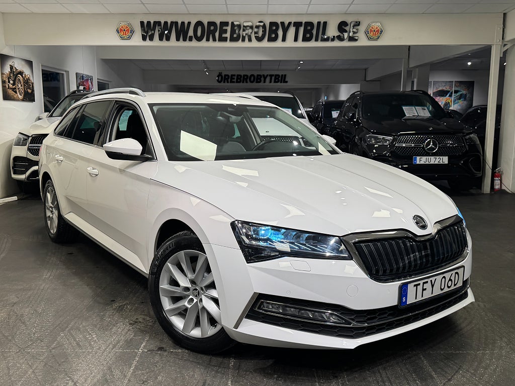 Skoda Superb iV Combi 1.4 TSI iV Business Style Drag Värmare Gps 218hk 