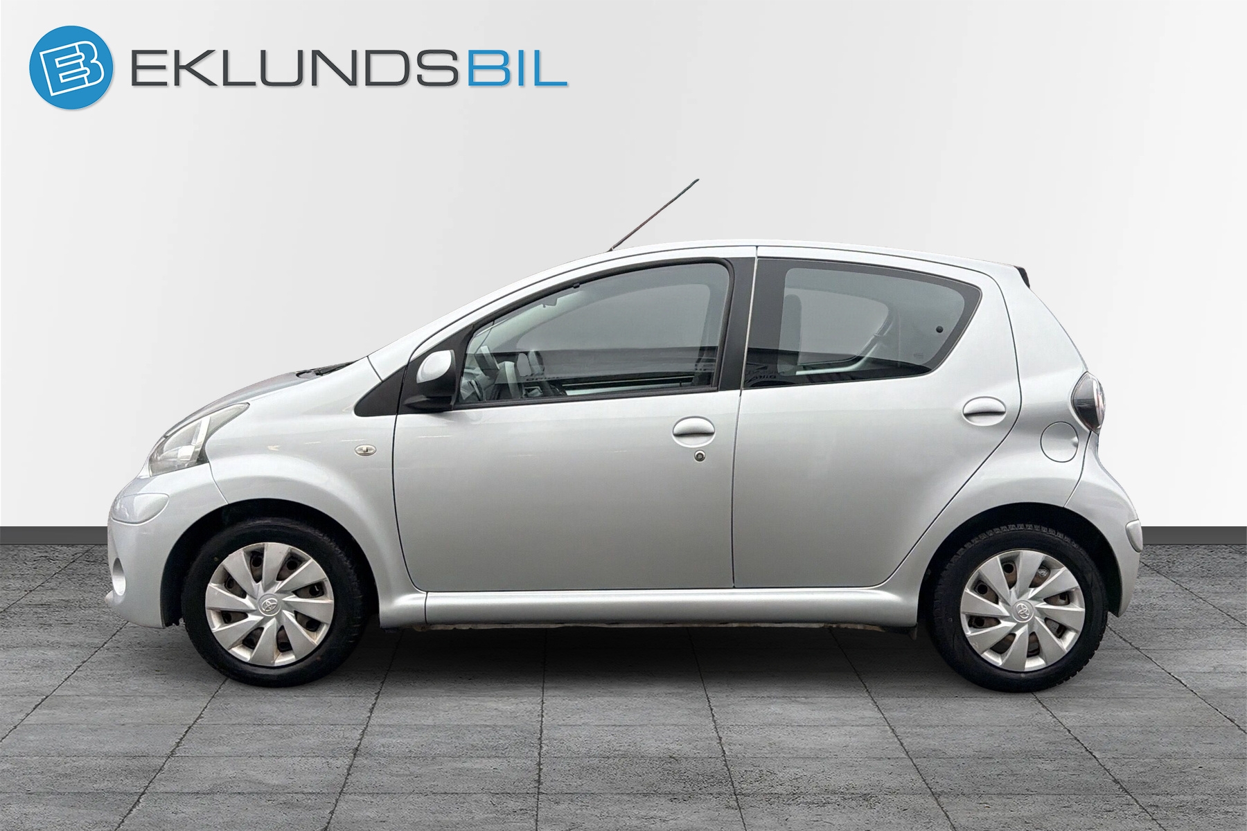 Toyota Aygo 5-dörrar 1.0 VVT-i Bluetooth 2012 - miniatyr 27