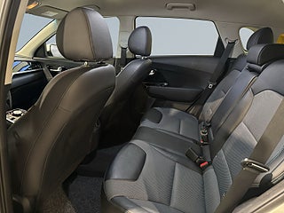 Kia Niro e- 64 kWh Advance Kamera Pvärm GPS CarPlay SoV – bild 13
