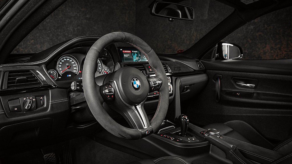 BMW:n har en rak sexa som genererar 460 hästkrafter. 