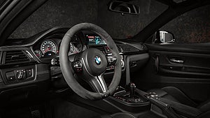 BMW:n har en rak sexa som genererar 460 hästkrafter. 