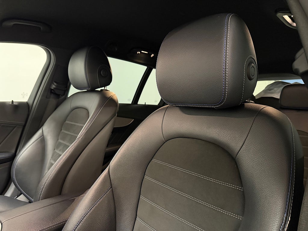 Mercedes-Benz C 2021 - miniatyr 8