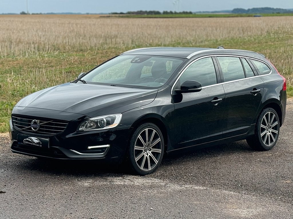 Volvo V60 D4 AWD AUTOMAT  Summum | SKINN 