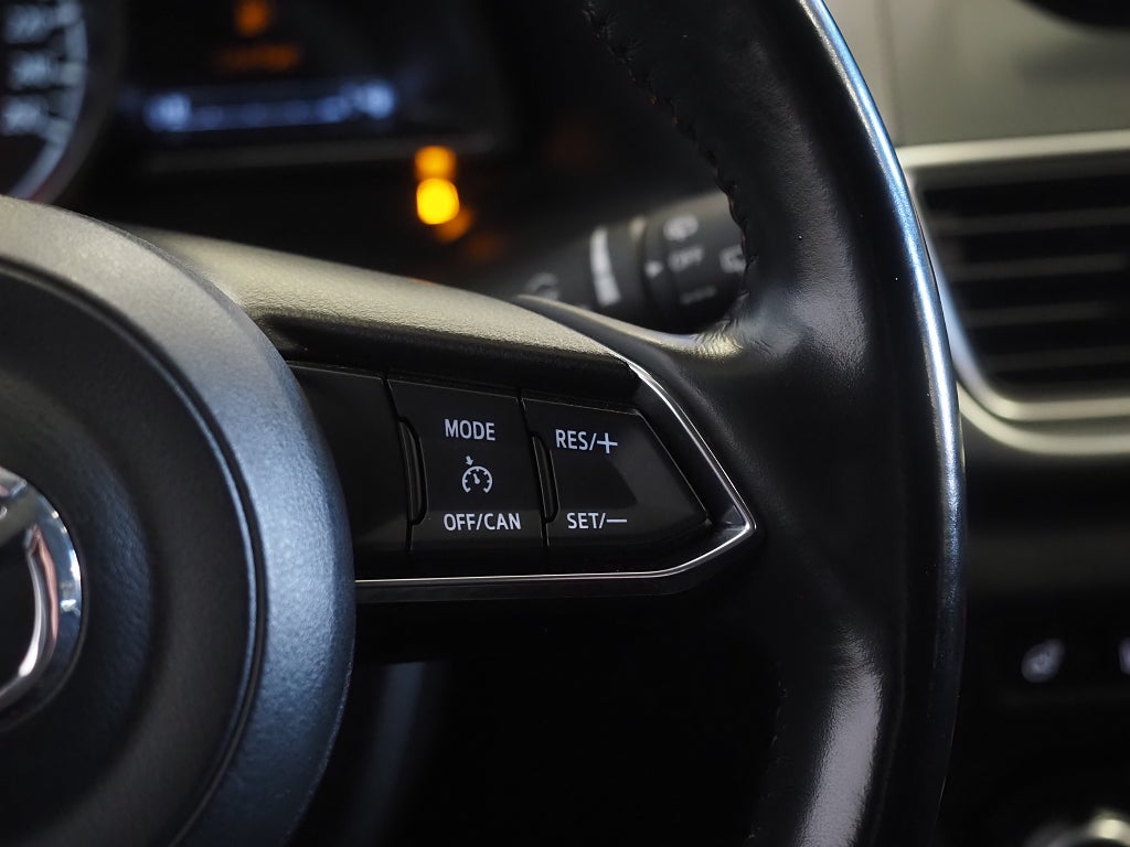 Mazda 3 Sport 2.0 SKYACTIV-G 120hk Vision Motorvärmare Navi 2018