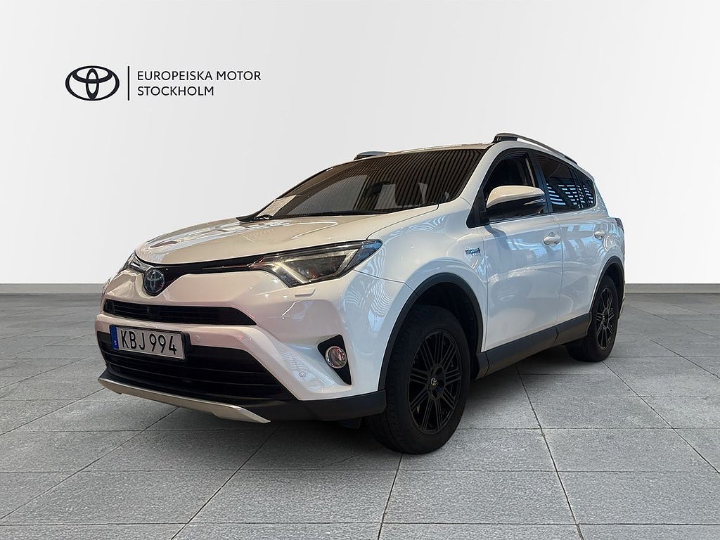 Toyota RAV4 AWD Executive V-hjul Dragkrok Värmare