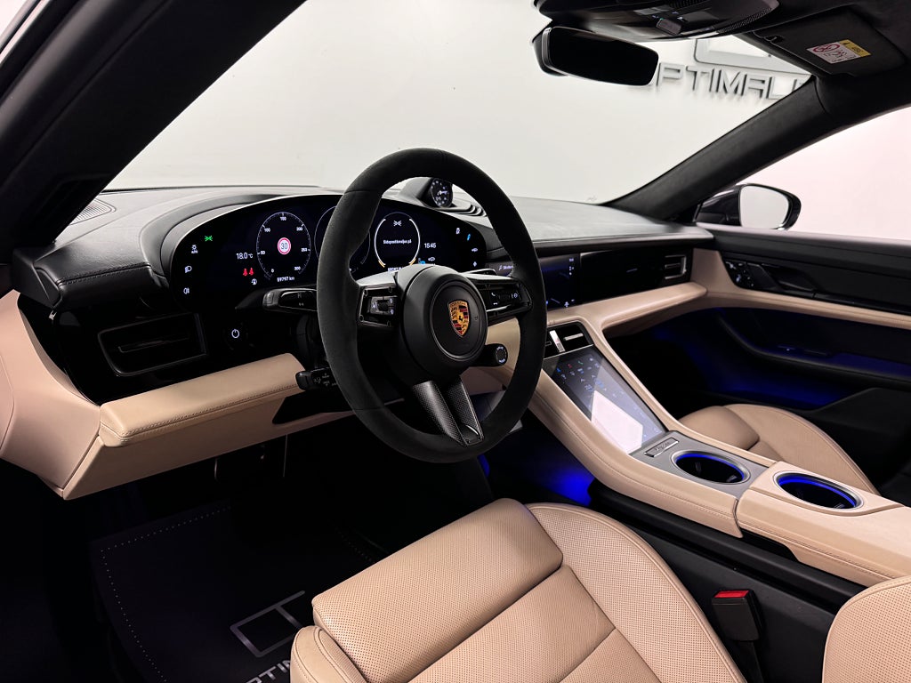 Porsche Taycan 2020 - miniatyr 3