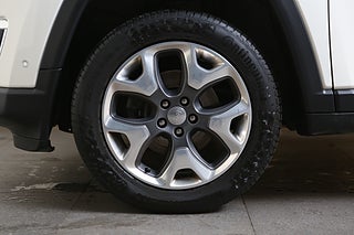 SUV Jeep Compass 8 av 27