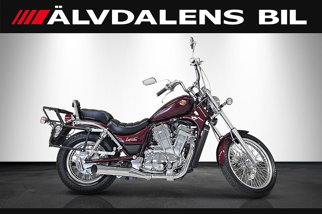 Suzuki VS 750 GLF Intruder, 3st Packväskor, 2st ägare, endast 320 mil