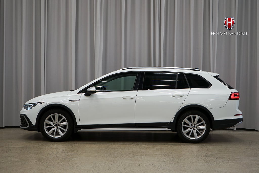 Volkswagen Golf Alltrack 2.0 TDI 4M Alltrack Executive Matrix Dvärm Drag Kamera