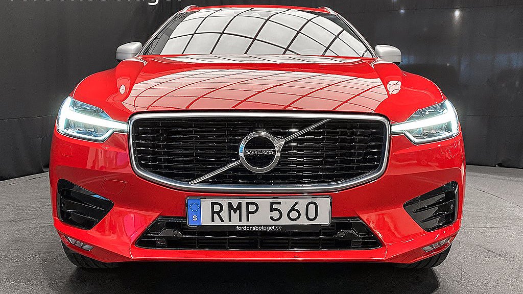 Volvo XC60 har en rak fyra på 250 hästkrafter. 