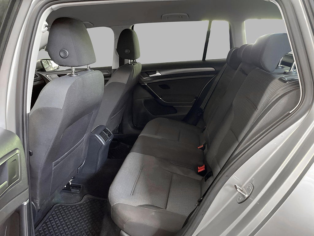 Volkswagen Golf 2019 - miniatyr 13