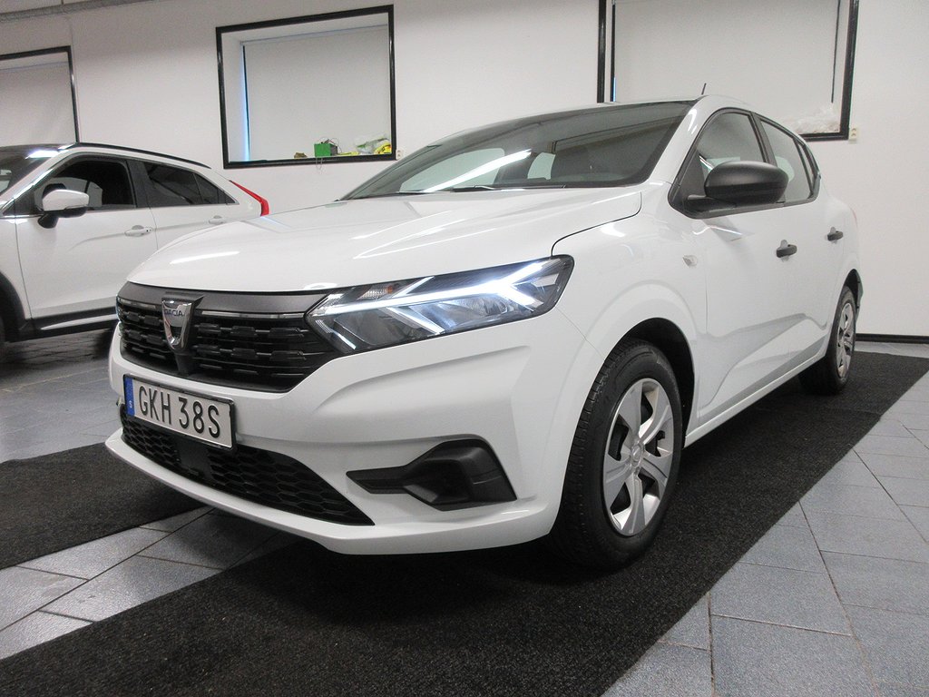 Dacia Sandero 1.0 TCe Euro 6 Nya karossen MOMS 4900 mil S/V