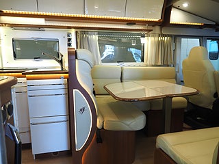 Husbil-integrerad Rapido S 11 i 165 Distinction 6 av 27