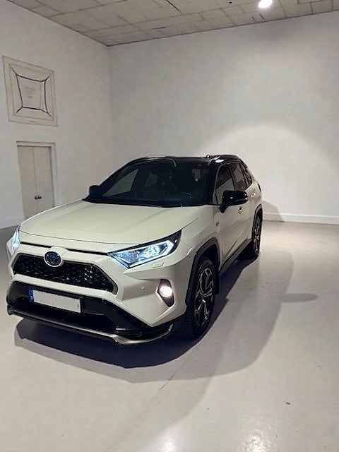 Toyota RAV4 Plug-in Hybrid E-CVT Style Premium Euro 6
