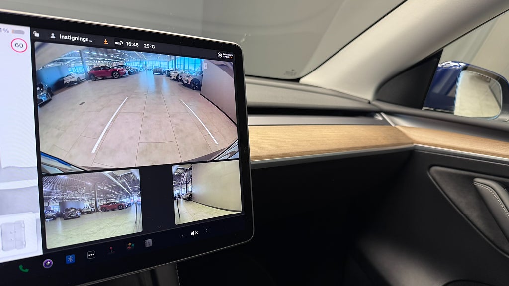 Tesla Model Y 2022 - miniatyr 13
