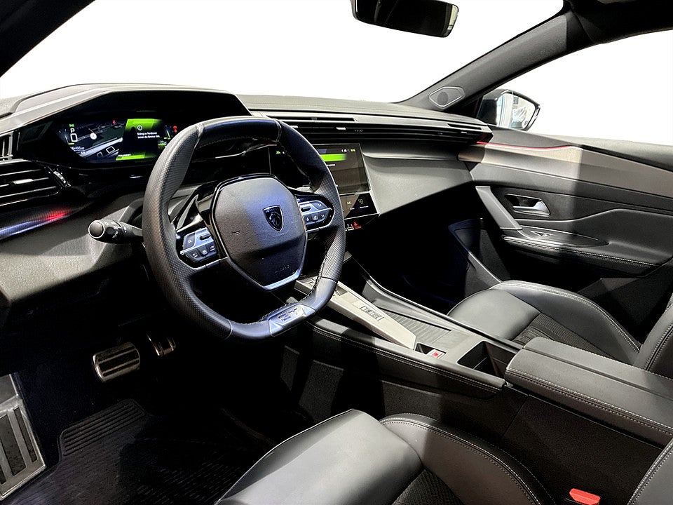 Bild på Peugeot 308 5D GT 1.2 PT 130hk Aut B-KAMERA CARPLAY
