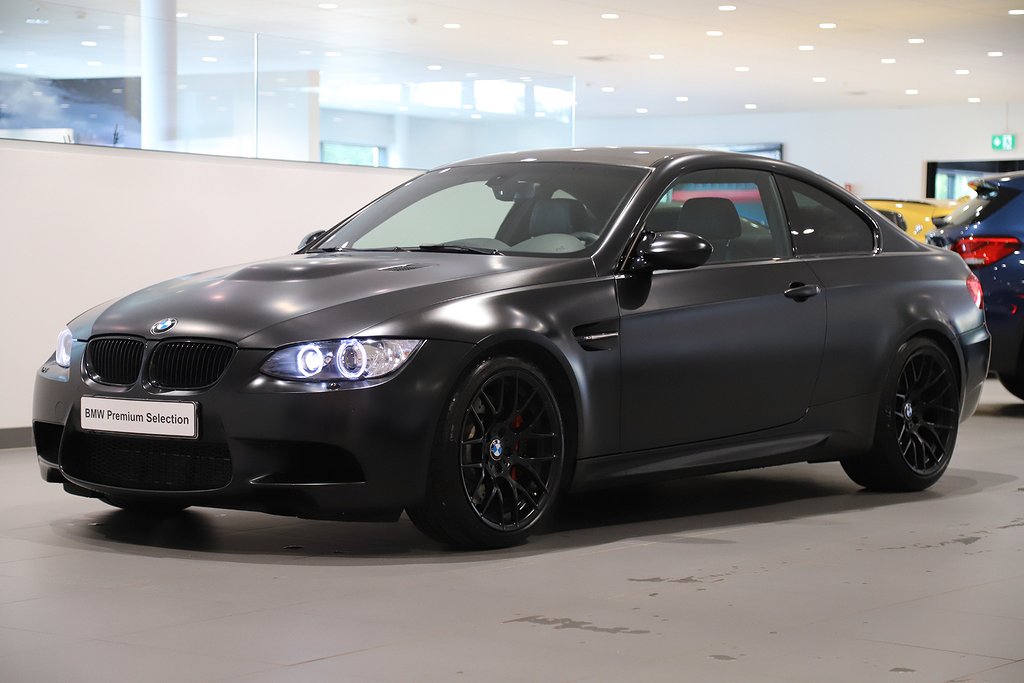 BMW M3 Competition / Frozen Black Edition - Autowåx Bil AB -