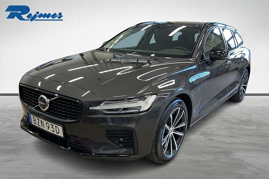 Volvo V60 T6 Plus Dark/B-Kamera/BLIS/Keyless/Navi/Läder