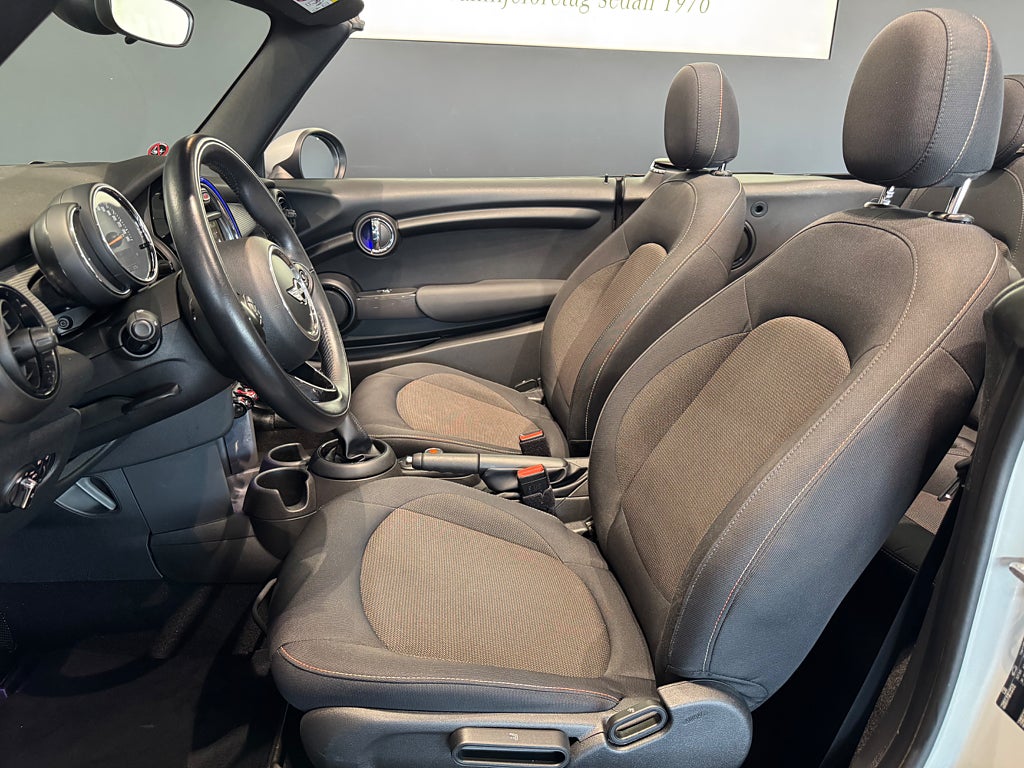 MINI Cooper Convertible Pepper 136 hk - bild 4