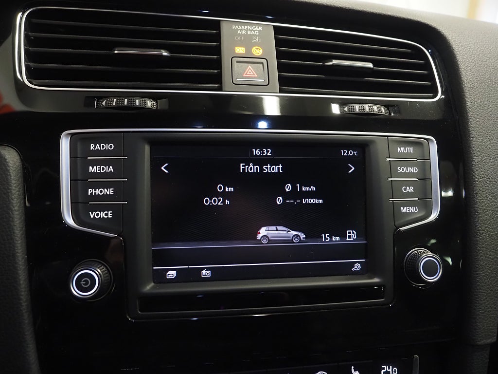 Volkswagen Golf 1.4 TSI 150hk GT R-Line Parkeringsvärmare ACC 2016