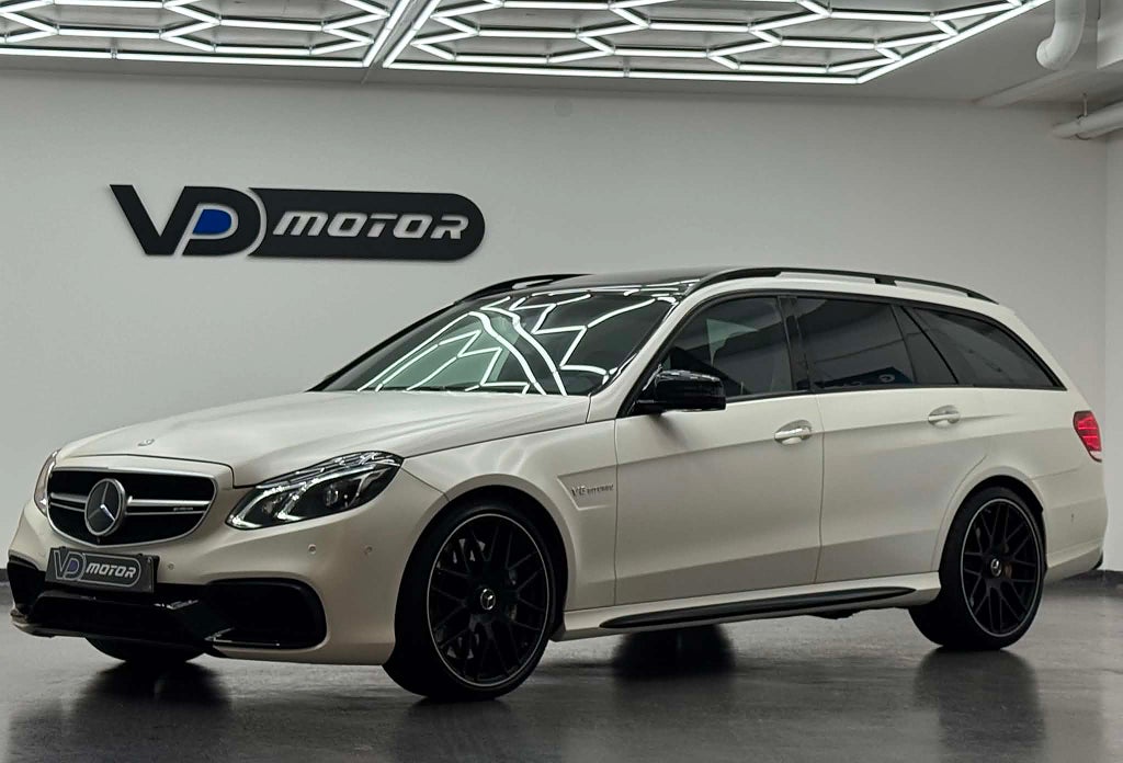 Mercedes-Benz E63 S AMG 4M Designo Pano H/K Massage 360° DS+ 585hk