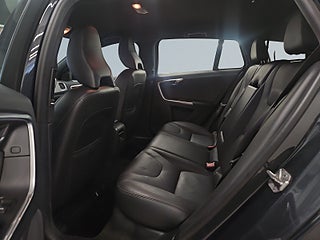 Volvo V60 Cross Country D4 Classic Pro S&V-hjul Värmare Skinn Navi Kamrem bytt – bild 13
