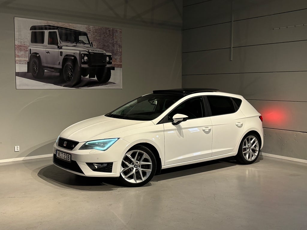 Seat Leon 1.8 TSI FR Lågmilad Panelbelysning Panorama Navi 180hk