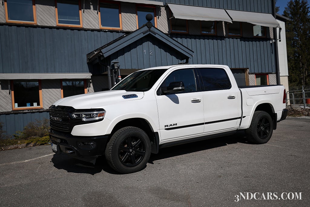 RAM 1500 CC 5.7 V8 HEMI 4x4 LIMITED SLÄDE 22" MULTIGATE RAMBOX