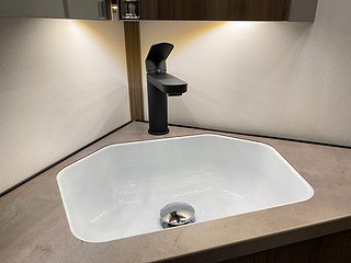 Husbil-integrerad Kabe TMI 860 Imperial LGB 32 av 52