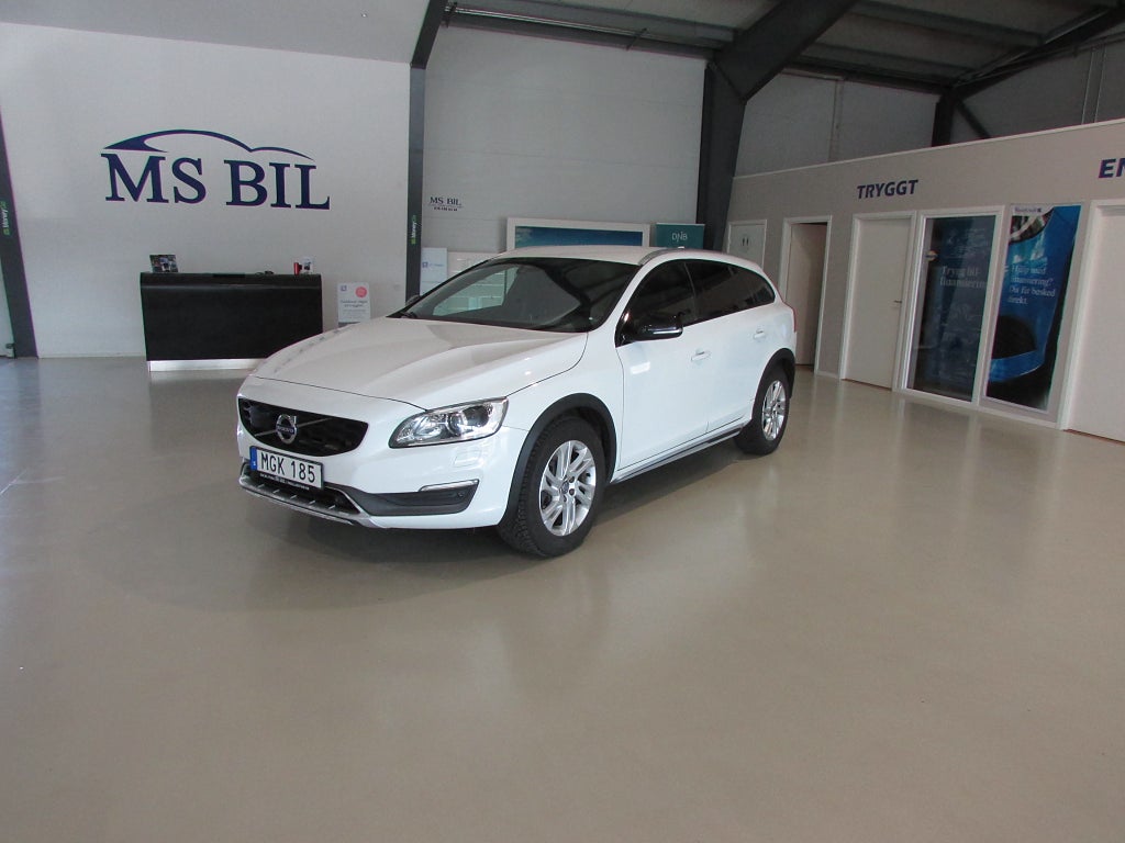 Volvo V60 Cross Country D4 AWD Geartronic Summum Business Edition Euro 6