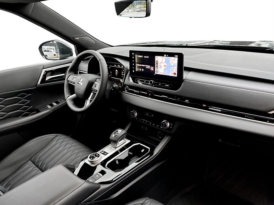 Bild på Mitsubishi Outlander Instyle Edition PHEV - OMGÅENDE LEVERANS!