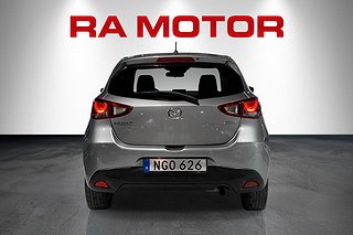 Halvkombi Mazda 2 4 av 20