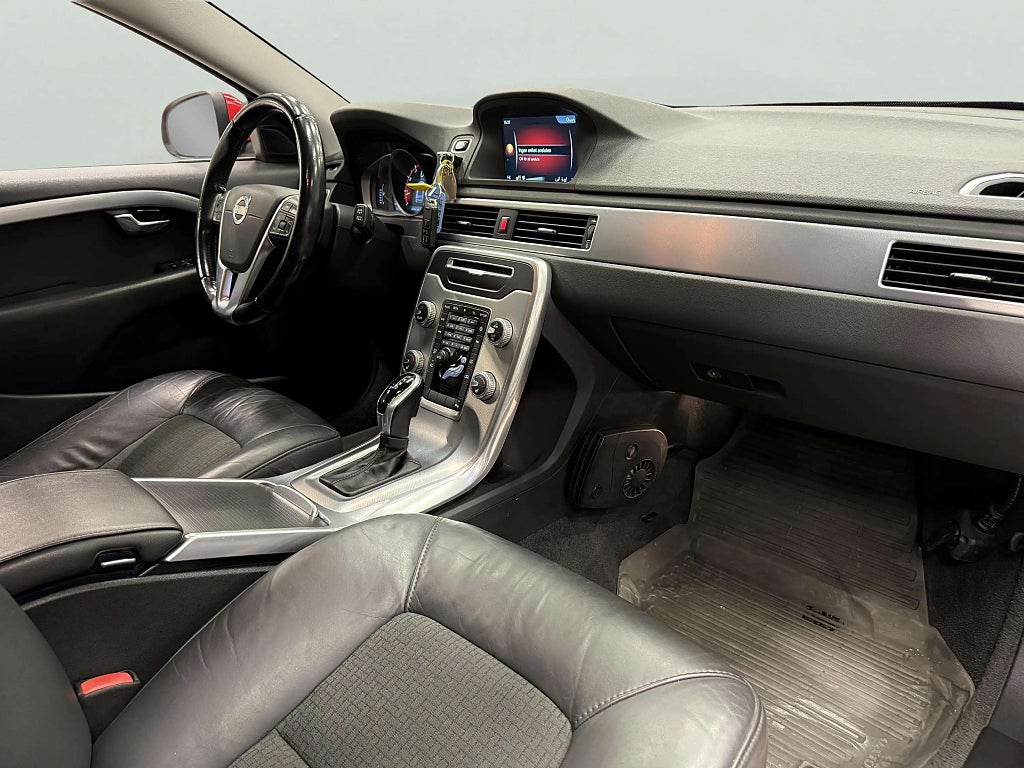 Volvo V70 2.0 Automat 214hk 6100 Mil 2 Ägare - miniatyr 14