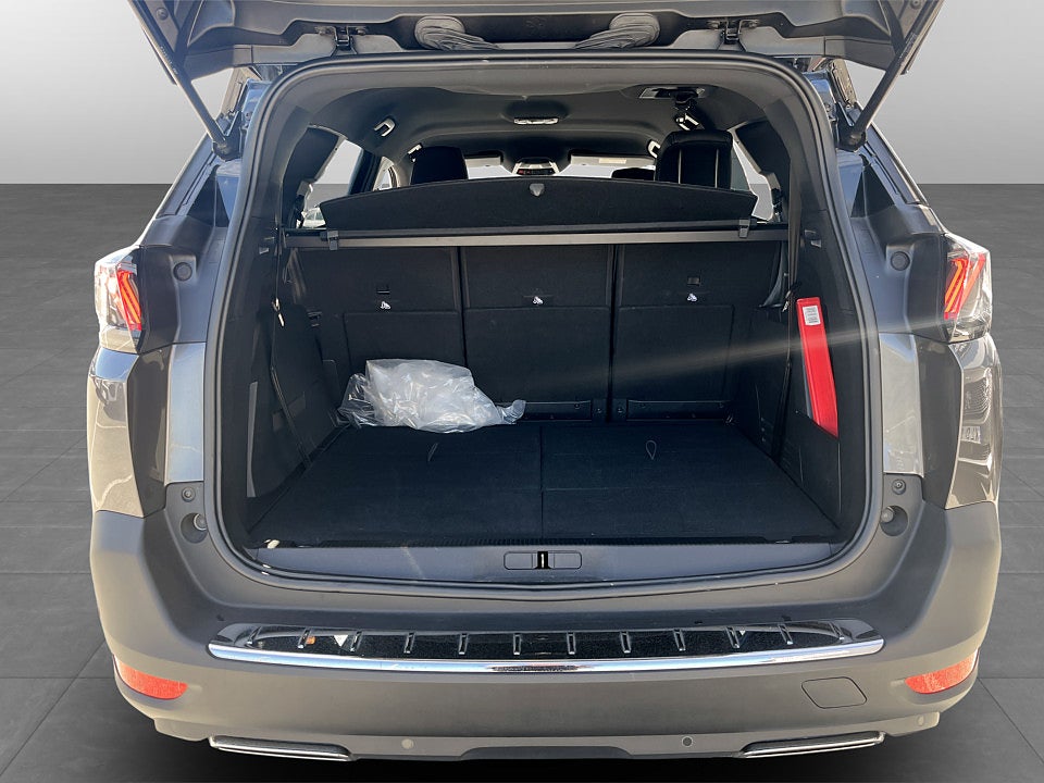 Bild på Peugeot 5008 GT 1.2 PT 130hk Aut 7-SITS B-KAMERA CARPLAY