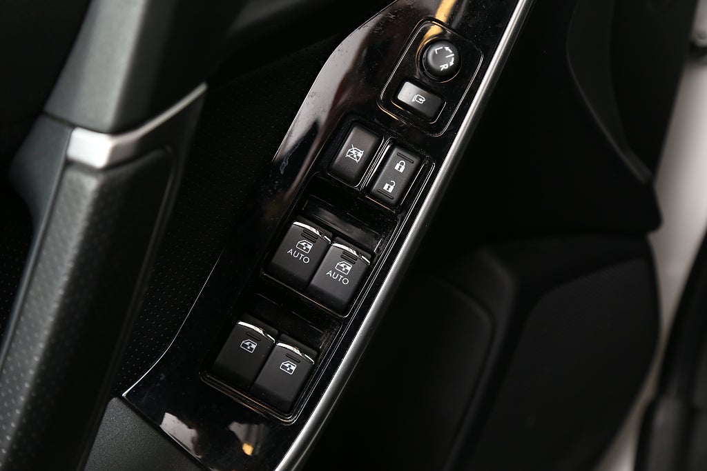 Subaru Forester 2,0i 150hk XL AWD Aut Kamera Motorv Dragkrok 2019