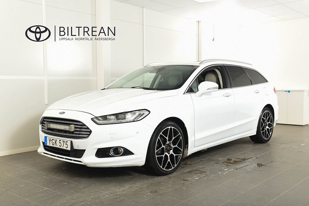 Ford Mondeo Kombi 2.0 TDCi Business Drag värmare Panorama 